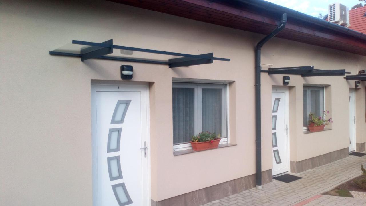 Borostyán Vendégház Eger Exterior foto