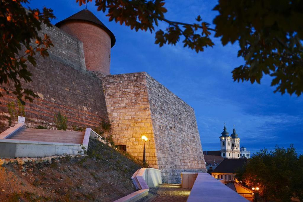 Borostyán Vendégház Eger Exterior foto